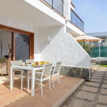 Bonito Bungalow Con Piscina Junto A La Playa San Bartolomé Zewnętrze zdjęcie
