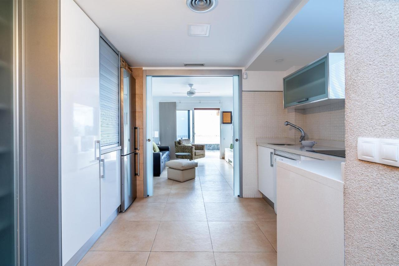 Bonito Bungalow Con Piscina Junto A La Playa San Bartolomé Zewnętrze zdjęcie