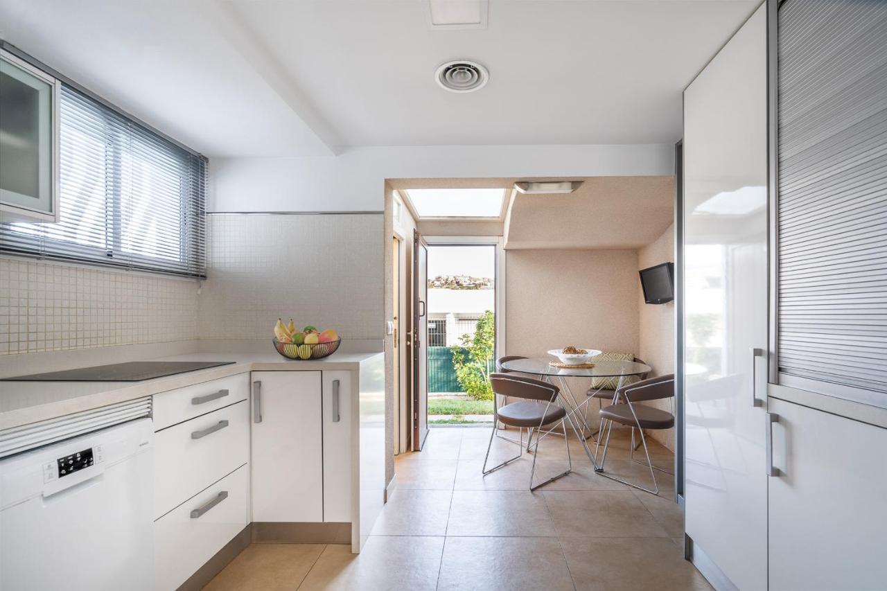 Bonito Bungalow Con Piscina Junto A La Playa San Bartolomé Zewnętrze zdjęcie