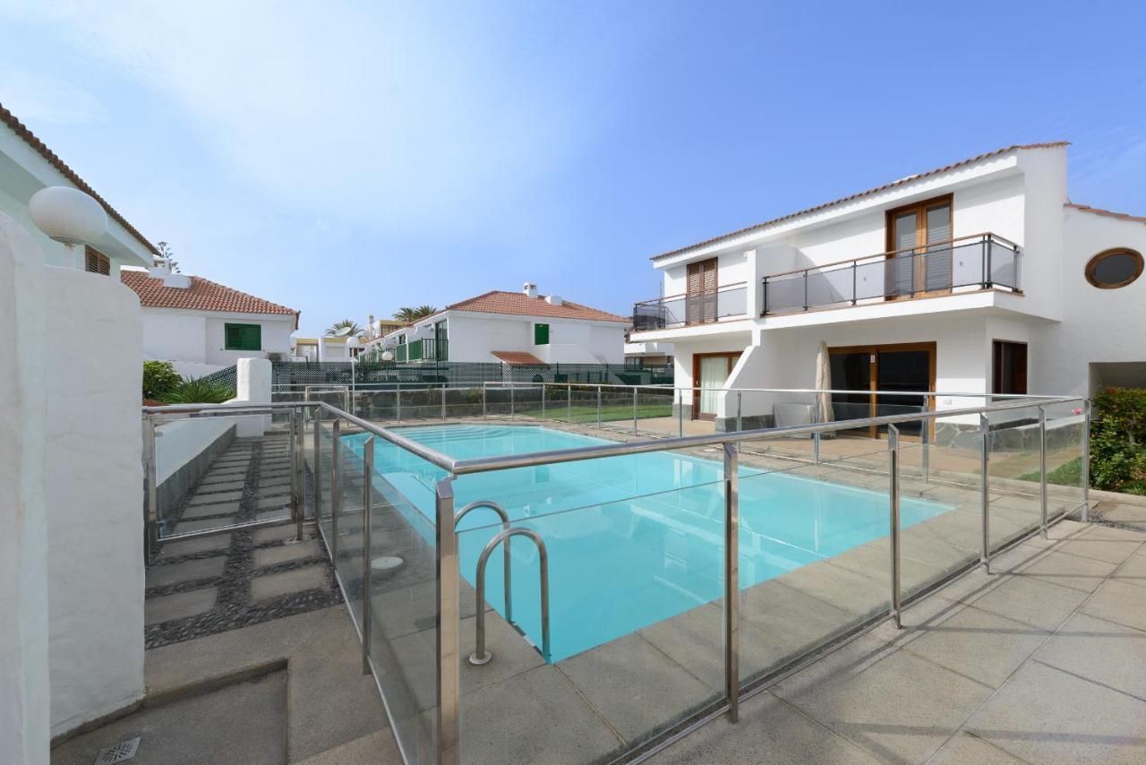 Bonito Bungalow Con Piscina Junto A La Playa San Bartolomé Zewnętrze zdjęcie